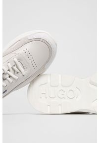 Hugo Buty skórzane kolor biały na płaskiej podeszwie. Nosek buta: okrągły. Zapięcie: sznurówki. Kolor: biały. Materiał: skóra. Obcas: na płaskiej podeszwie