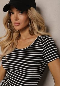 Renee - Czarno-Biały Bawełniany T-shirt Koszulka w Paski z Krótkim Rękawem Fralea. Kolor: czarny. Materiał: bawełna. Długość rękawa: krótki rękaw. Długość: krótkie. Wzór: paski #3
