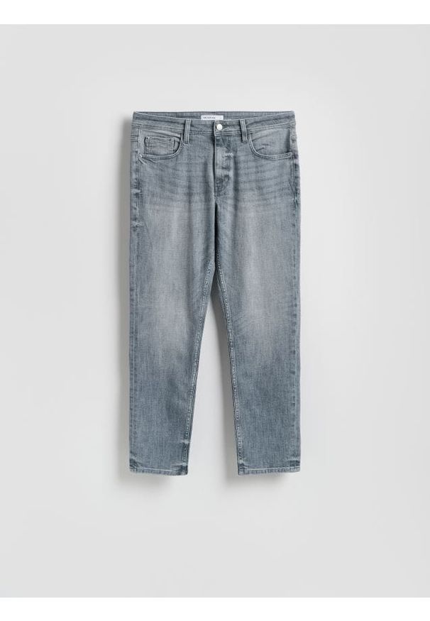 Reserved - Jeansy slim z efektem sprania - jasnoszary. Kolor: szary