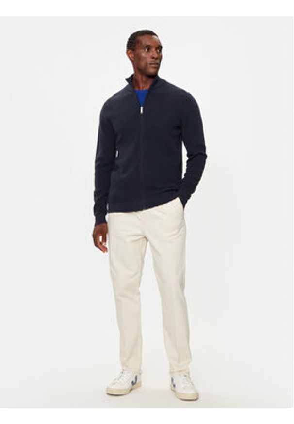 Selected Homme Sweter 16095980 Granatowy Regular Fit. Kolor: niebieski. Materiał: bawełna