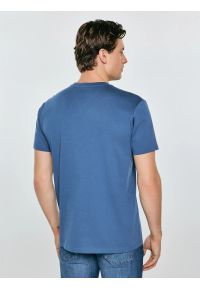 Big-Star - Koszulka męska z nadrukiem niebieska Feren 402. Okazja: na co dzień. Kolor: niebieski. Materiał: bawełna, jeans, materiał. Wzór: nadruk. Styl: casual, klasyczny #5