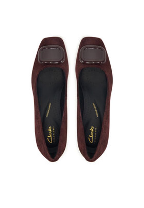 Clarks Czółenka Fernie Trim 26183038 Bordowy. Kolor: czerwony. Materiał: zamsz, skóra