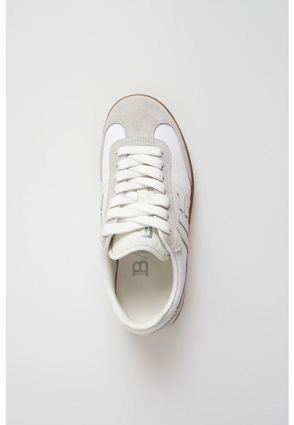 Balmain - Sneakersy damskie skórzane Swan trainers BALMAIN. Materiał: skóra