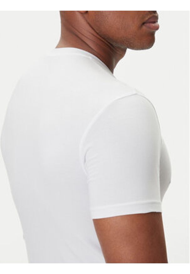 Emporio Armani Underwear T-Shirt EM000379 AF14133 U0002 Biały Fitted Fit. Kolor: biały. Materiał: bawełna