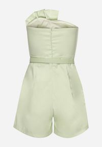 Born2be - Zielony Kombinezon Bez Rękawów Zdobiony Zakładkami i Paskiem z Klamrą Silurea. Okazja: na co dzień. Kolor: zielony. Długość rękawa: bez rękawów. Wzór: aplikacja. Styl: casual, elegancki #6