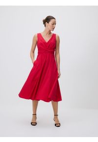 Reserved - Bawełniana sukienka midi - czerwony. Kolor: czerwony. Materiał: bawełna. Długość: midi
