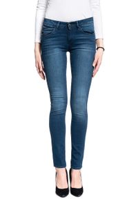 Wrangler - WRANGLER CORYNN BLUE WISH W25F6863U. Styl: klasyczny