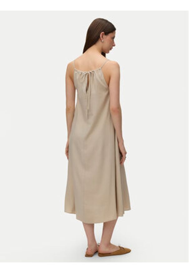 Vero Moda Sukienka letnia Emilo 10340519 Beżowy Loose Fit. Kolor: beżowy. Materiał: wiskoza. Sezon: lato