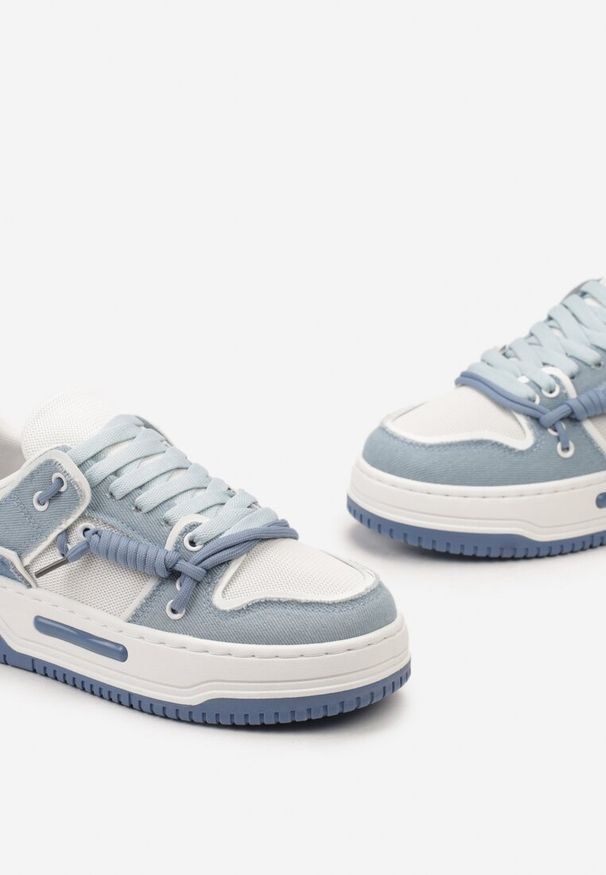 Born2be - Niebieskie Sneakersy na Platformie z Ozdobnym Sznurowaniem Awidea. Kolor: niebieski. Materiał: jeans. Obcas: na platformie