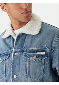 Calvin Klein Jeans Kurtka jeansowa 90s Sherpa LV04RD737G Niebieski Regular Fit. Kolor: niebieski. Materiał: bawełna #2