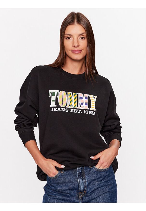 Tommy Jeans Bluza DW0DW16246 Czarny Oversize. Kolor: czarny. Materiał: bawełna