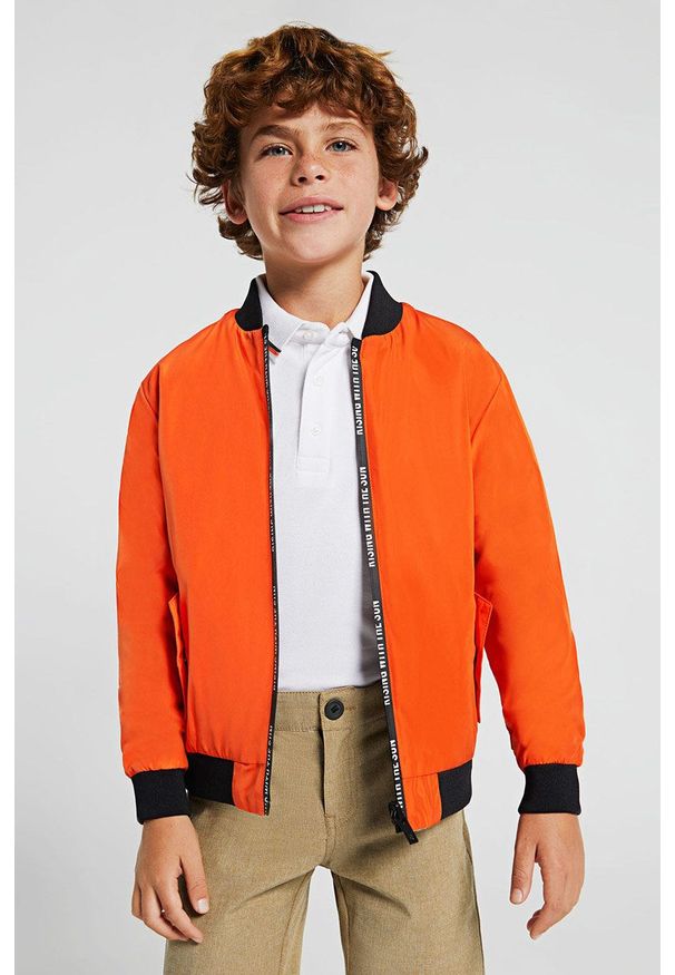 Mayoral kurtka dziecięca kolor pomarańczowy. Okazja: na co dzień. Kolor: pomarańczowy. Materiał: materiał. Wzór: gładki. Styl: casual