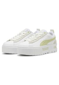 Buty do chodzenia damskie Puma Mayze Mix. Kolor: biały. Materiał: materiał, skóra. Szerokość cholewki: normalna. Sport: turystyka piesza