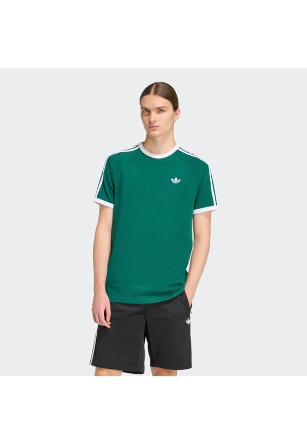 Adidas - adidas T-Shirt 3-Stripes KE3534 Zielony Regular Fit. Kolor: zielony. Materiał: bawełna