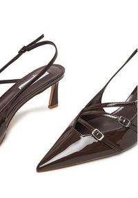 Steve Madden Sandały Liana SM11003386 Brązowy. Kolor: brązowy. Materiał: skóra