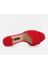 Marco Shoes Klapki damskie Marco z zamszu naturalnego czerwone. Kolor: czerwony. Materiał: zamsz #6