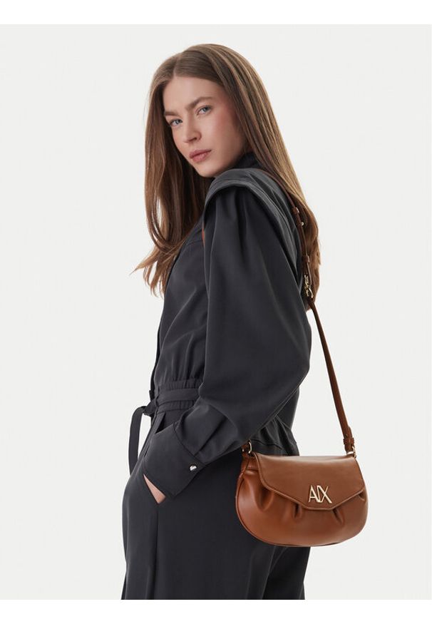 Armani Exchange Torebka XW002164 AF19894 U6123 Brązowy. Kolor: brązowy. Materiał: skórzane