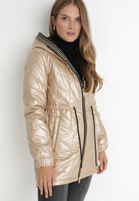 Born2be - Złota Kurtka Pikowana Bemius. Kolor: złoty. Materiał: wełna, materiał. Długość: długie #5
