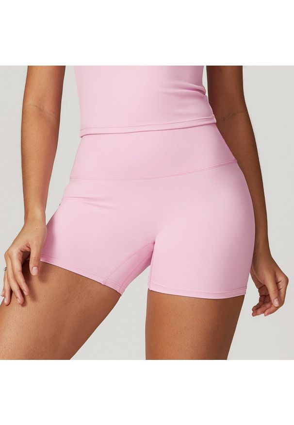 Intica - Krótkie legginsy sportowe z wysokim stanem i oddychającym materiałem Betsi. Stan: podwyższony. Kolor: różowy. Materiał: materiał. Długość: krótkie. Sport: fitness