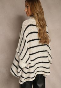 Renee - Beżowy Oversizowy Golf w Paski z Dodatkiem Wełny i Wiskozy Nezella. Okazja: na co dzień. Typ kołnierza: golf. Kolor: beżowy. Materiał: wełna, wiskoza. Wzór: paski. Styl: casual, elegancki #3