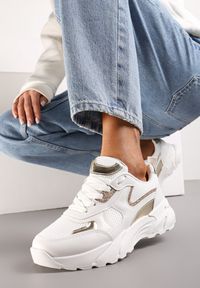 Renee - Białe Sneakersy z Metalicznymi i Siateczkowymi Wstawkami Efalia. Kolor: biały. Wzór: aplikacja #1