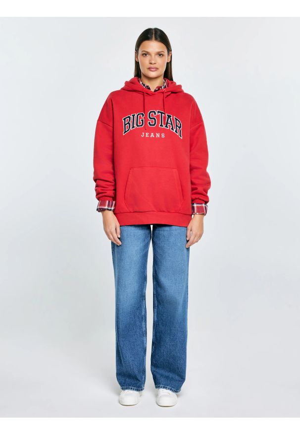 Big-Star - Bluza damska z kapturem z logo BIG STAR czerwona Rubialssa 603. Typ kołnierza: kaptur. Kolor: czerwony. Materiał: dzianina. Wzór: aplikacja