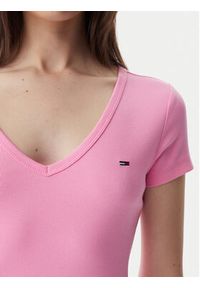 Tommy Jeans T-Shirt Essential DW0DW17385 Różowy jasny Slim Fit. Kolor: różowy. Materiał: bawełna #2