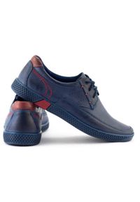 KOMODO Buty męskie casual 911 granatowe niebieskie. Okazja: na co dzień. Kolor: niebieski. Materiał: jeans, skóra. Sezon: wiosna, jesień. Styl: casual #2