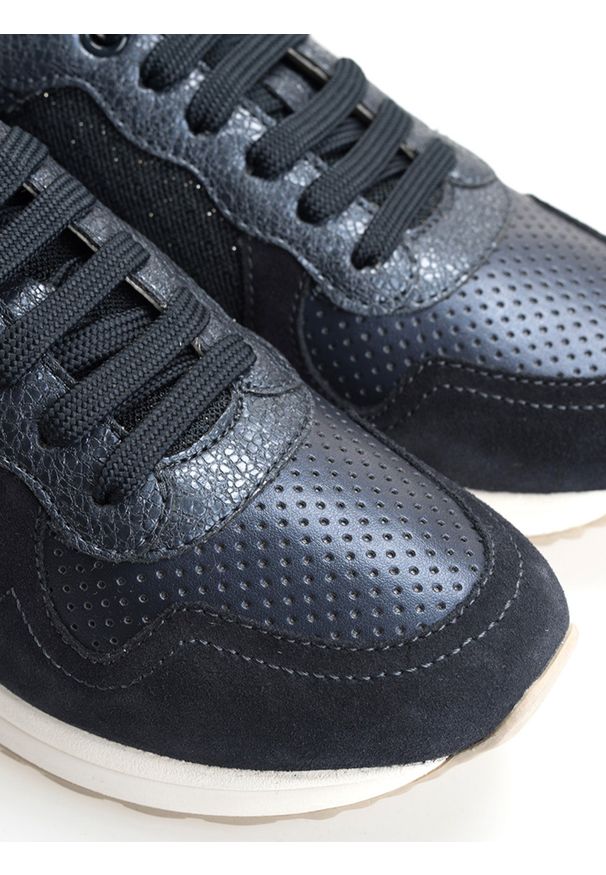 Geox Sneakersy "D Airell" | D022SA0GN22 | Kobieta | Granatowy. Nosek buta: okrągły. Kolor: niebieski. Materiał: skóra ekologiczna, tkanina. Wzór: aplikacja