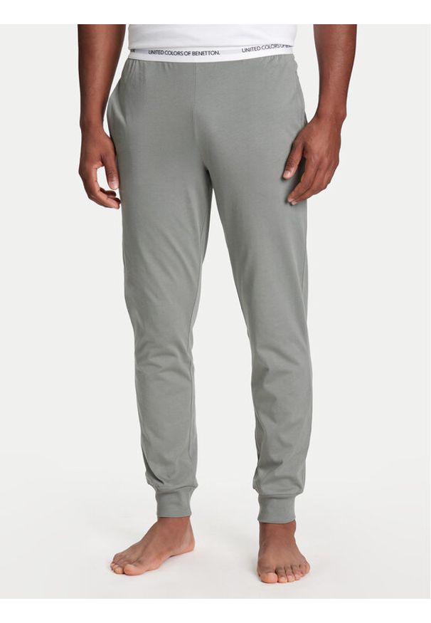 United Colors of Benetton - United Colors Of Benetton Spodnie piżamowe 30964F00V Szary Regular Fit. Kolor: szary. Materiał: bawełna
