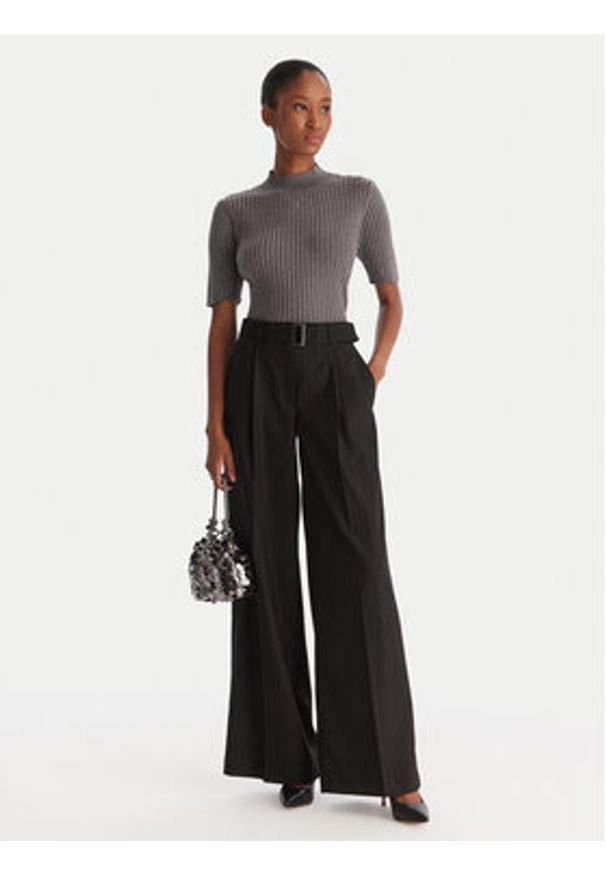 ACCESS FASHION Sweter 54-8046 Szary Slim Fit. Kolor: szary. Materiał: wiskoza