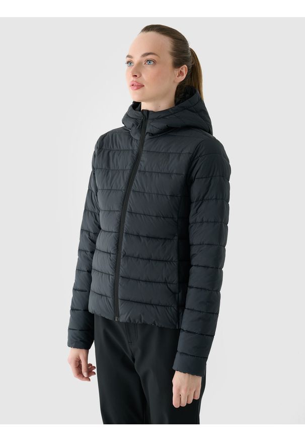 4f - 4F Kurtka puchowa z wypełnieniem z recyklingu damska - czarna S. Okazja: na co dzień. Typ kołnierza: kaptur. Kolor: czarny. Materiał: puch. Długość: długie. Styl: klasyczny, casual, sportowy