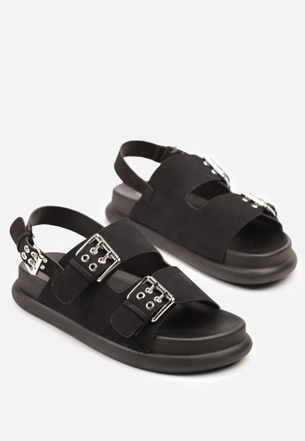 Renee - Czarne Sandały z Ozdobnymi Paskami ze Sprzączkami Fillea. Okazja: na co dzień. Zapięcie: pasek. Kolor: czarny. Materiał: jeans. Styl: casual, elegancki