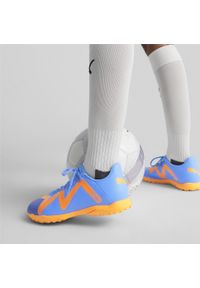 Buty piłkarskie męskie Puma Future Play TT. Zapięcie: sznurówki. Kolor: żółty, wielokolorowy, pomarańczowy, biały. Materiał: materiał. Szerokość cholewki: normalna. Sport: piłka nożna