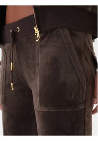 Juicy Couture Spodnie dresowe Layla JCSEBJ001G Brązowy Regular Fit. Kolor: brązowy. Materiał: syntetyk #3