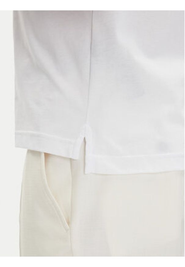 Emporio Armani Polo EM000571 AF12331 U0002 Biały Regular Fit. Typ kołnierza: polo. Kolor: biały. Materiał: bawełna