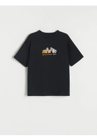 Reserved - T-shirt oversize z nadrukiem - czarny. Kolor: czarny. Materiał: dzianina, bawełna. Wzór: nadruk