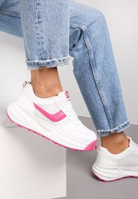 Renee - Biało-Fuksjowe Sneakersy Nerney. Wysokość cholewki: przed kostkę. Nosek buta: okrągły. Zapięcie: sznurówki. Kolor: biały. Materiał: dresówka, materiał. Szerokość cholewki: normalna #3