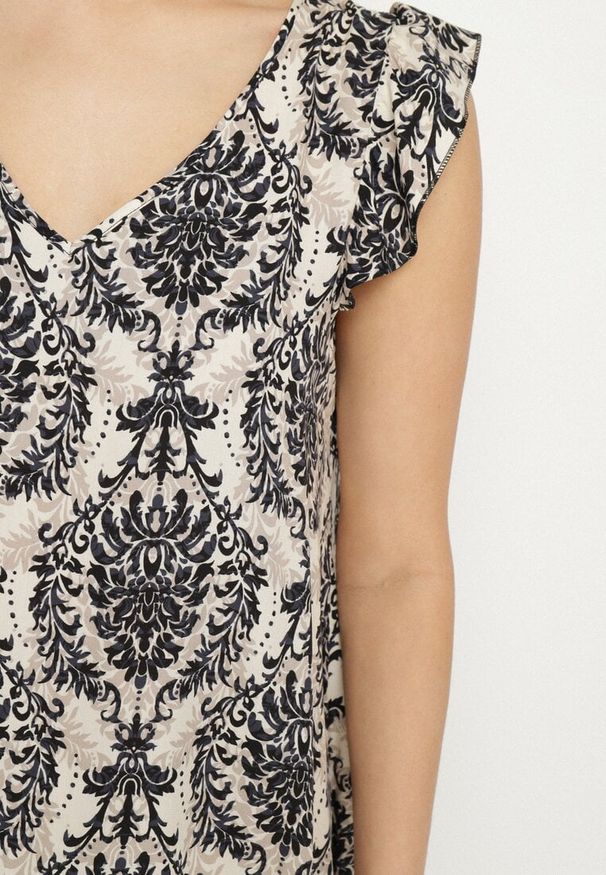 Born2be - Czarna Bawełniana Sukienka w Stylu Boho na Ramiączkach z Falbanką Zaelle. Kolor: czarny. Materiał: bawełna. Długość rękawa: na ramiączkach. Sezon: lato. Styl: boho