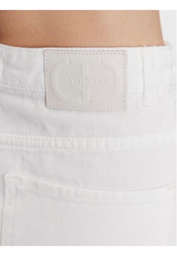TwinSet - TWINSET Szorty materiałowe 231TT2752 Écru Regular Fit. Materiał: bawełna, materiał