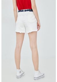 Superdry szorty jeansowe damskie kolor biały gładkie medium waist. Kolor: biały. Materiał: jeans. Wzór: gładki