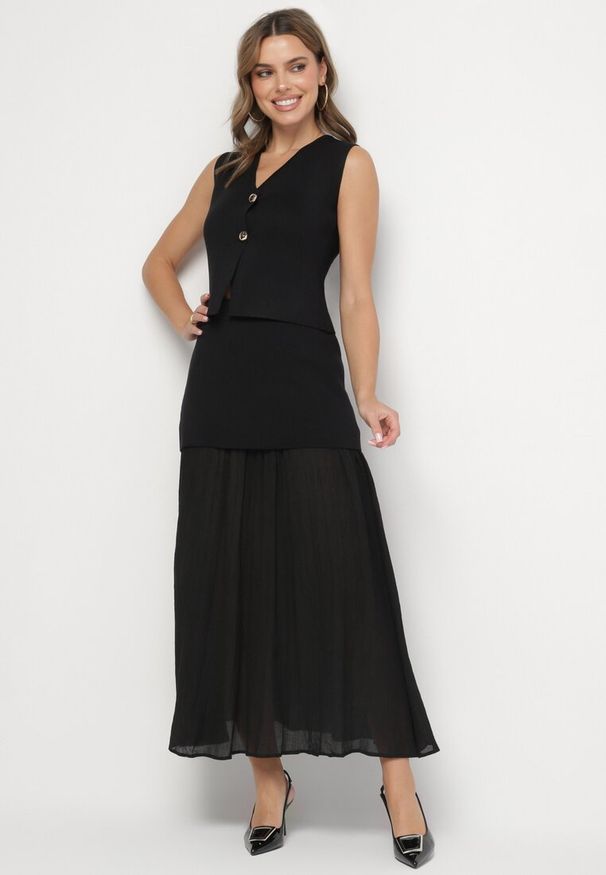 Born2be - Czarny Komplet z Dzianiny z Wiskozą Kamizelka i Spódnica Nelvila. Kolor: czarny. Materiał: wiskoza, dzianina