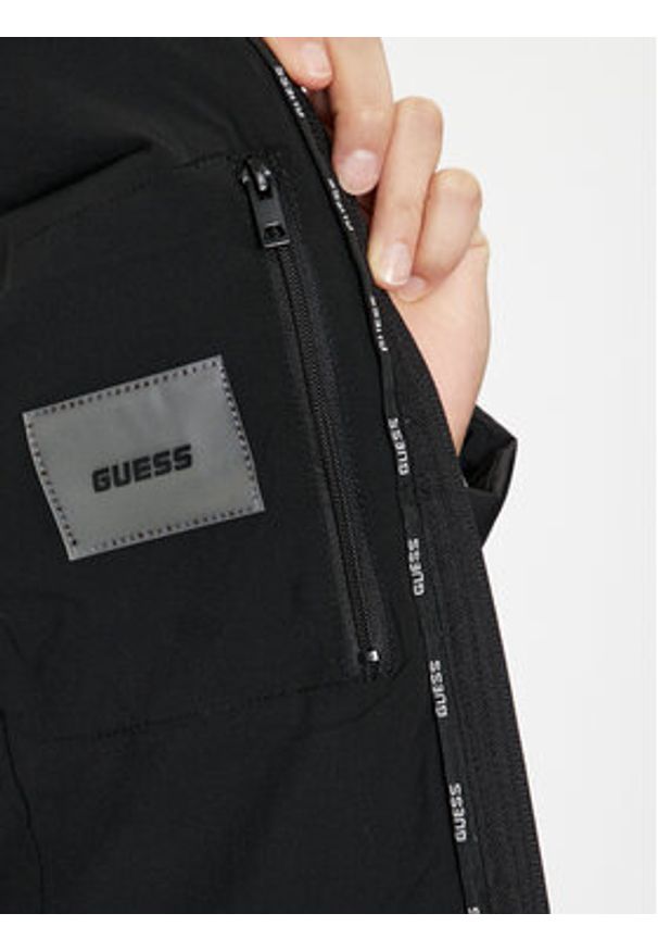 Guess Kurtka puchowa Solid Heavy Diann V4YL04 WF3X0 Czarny Regular Fit. Kolor: czarny. Materiał: syntetyk
