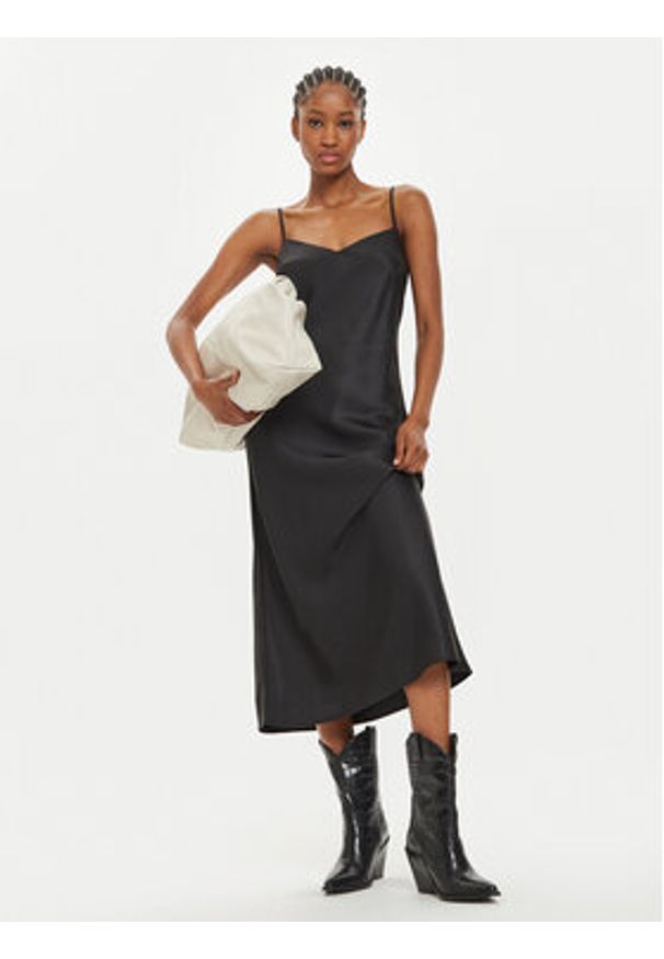 2NDDAY Sukienka codzienna Altralas 2245126279 Czarny Regular Fit. Okazja: na co dzień. Kolor: czarny. Materiał: syntetyk. Typ sukienki: proste. Styl: casual