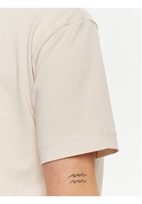Gina Tricot T-Shirt Basic 10469 Beżowy Regular Fit. Kolor: beżowy. Materiał: bawełna #5
