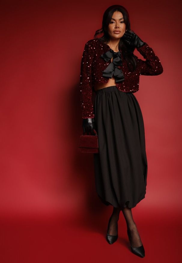 Renee - Czarna Spódnica z Wiskozą o Kroju Bombki Ennavin. Okazja: na co dzień. Kolor: czarny. Materiał: wiskoza. Styl: elegancki, casual