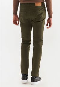 Pako Lorente - PAKO LORENTE – Spodnie męskie zielone P22SF-WX-022-Z-S. Kolor: zielony. Materiał: bawełna, elastan. Długość: długie. Wzór: gładki #4