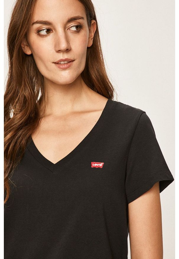 Levi's® - Levi's - T-shirt. Okazja: na co dzień, na spotkanie biznesowe. Kolor: czarny. Materiał: dzianina. Styl: biznesowy, casual