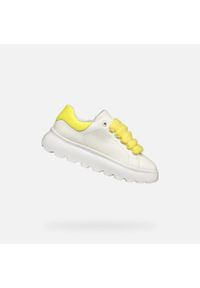 Geox - Buty GEOX J PUFFYPOP GIRL Biały. Kolor: żółty, biały, wielokolorowy. Materiał: tkanina, syntetyk. Sport: turystyka piesza #1