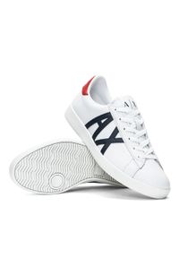 Sneakersy męskie białe Armani Exchange XUX016 XCC71 M476. Kolor: biały